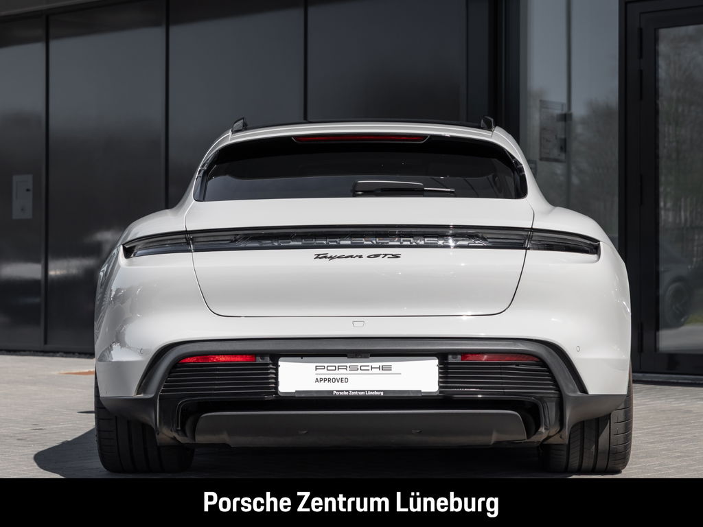 Porsche Taycan GTS Sport Turismo