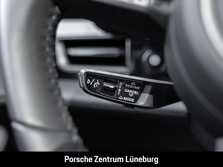 Porsche Taycan GTS Sport Turismo