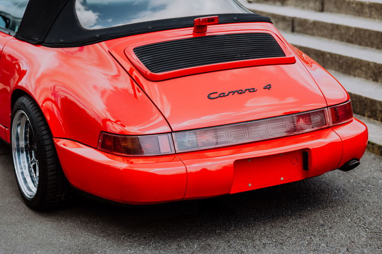 Porsche 964 Carrera 4