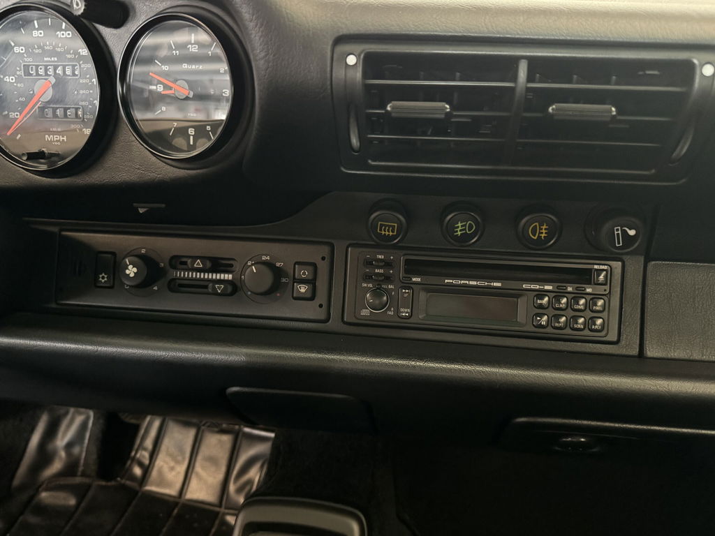 Porsche 964 Carrera RS America