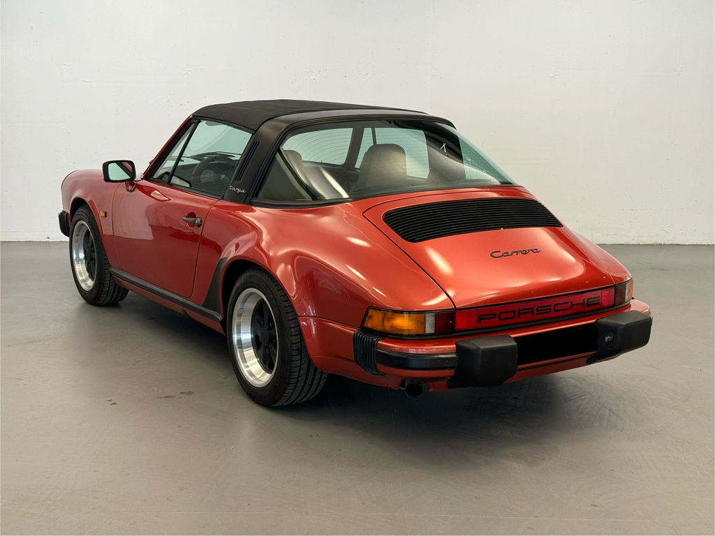 Porsche 911 Carrera 3.2 (US)