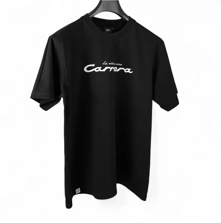 T-Shirt „La vida es una Carrera“ Casual Fit