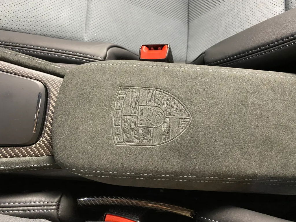 Porsche 718 Spyder RS