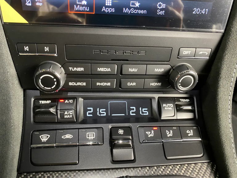 Porsche 718 Spyder RS