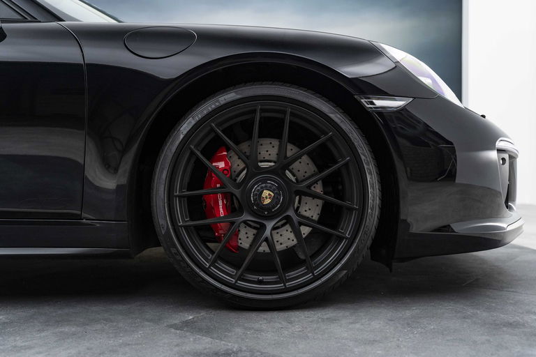 Porsche 991.2 Carrera 4 GTS