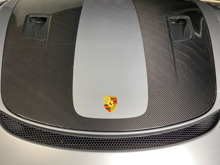 Porsche 718 Spyder RS