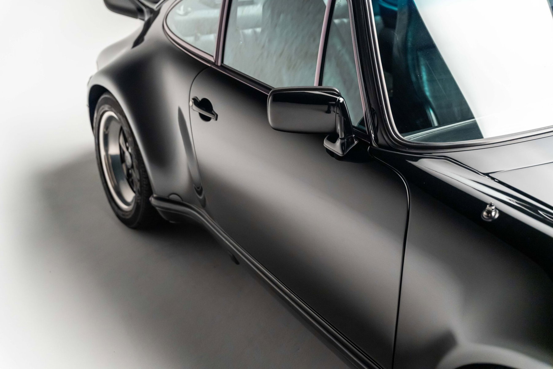 Porsche 911 Turbo 3.0 (US) 1977 - elferspot.com - Marketplace for