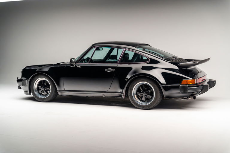 Porsche 911 Turbo 3.0 (US)