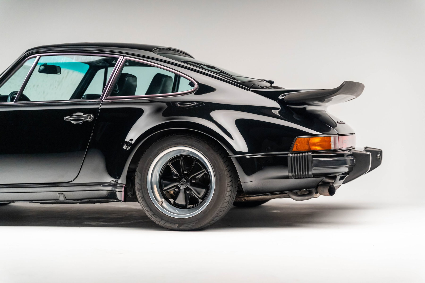 Porsche 911 Turbo 3.0 (US) 1977 - elferspot.com - Marketplace for