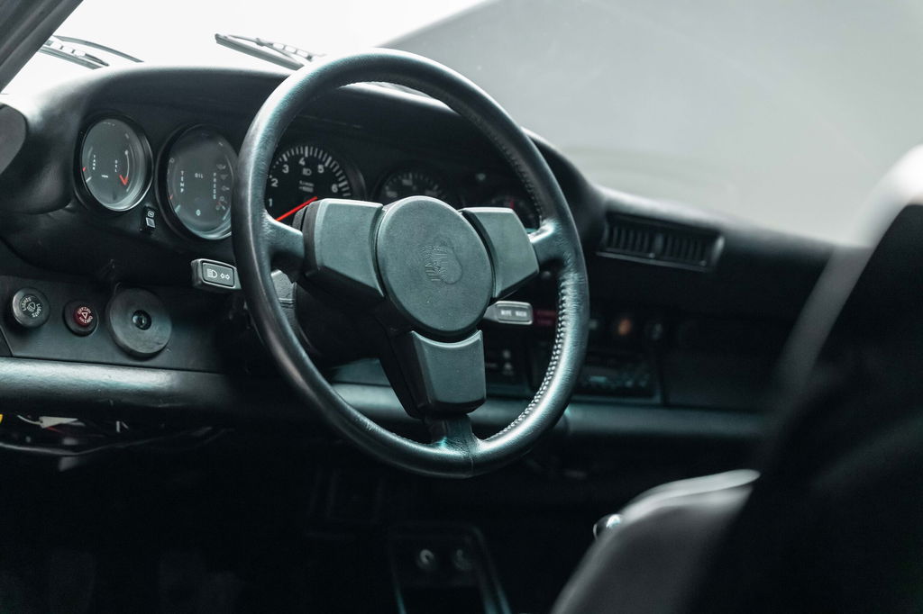 Porsche 911 Turbo 3.0 (US)