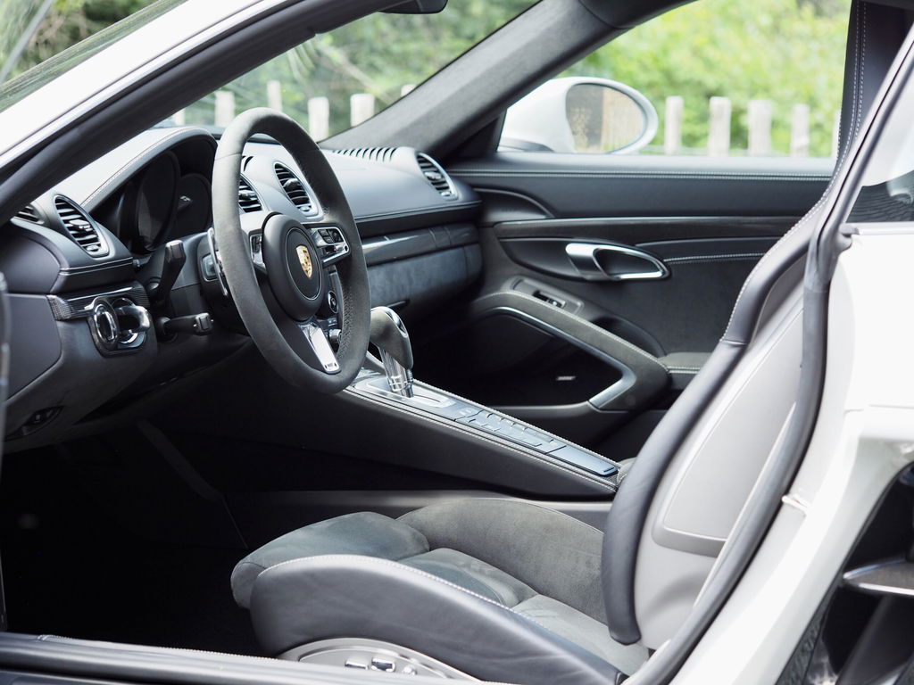 Porsche 718 Cayman GTS 4.0