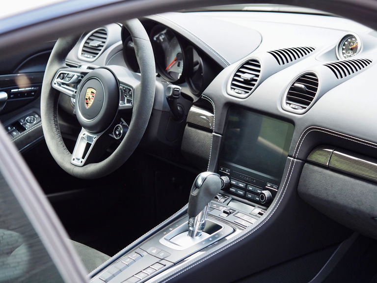 Porsche 718 Cayman GTS 4.0