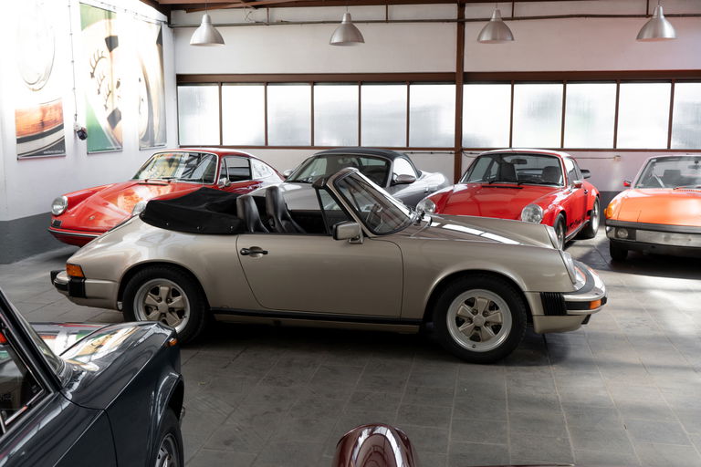 Porsche 911 Carrera 3.2 (US)