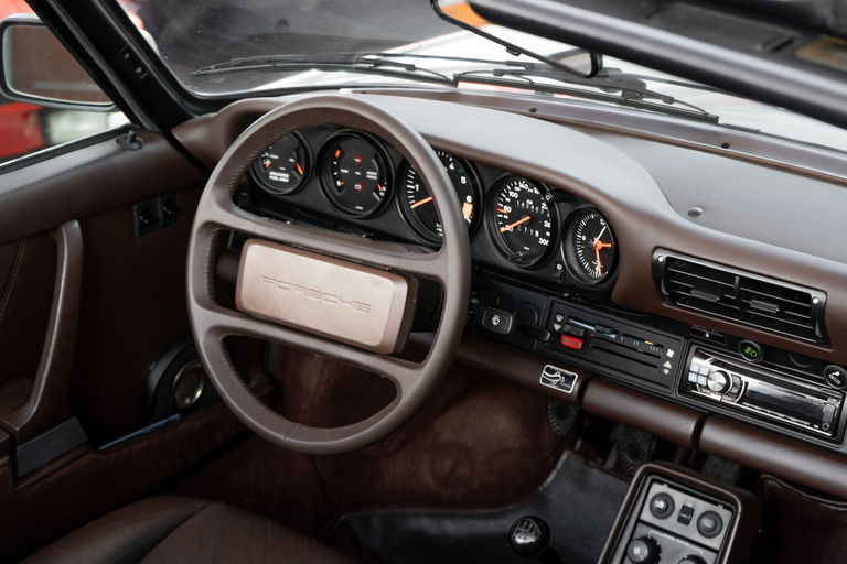 Porsche 911 Carrera 3.2 (US)