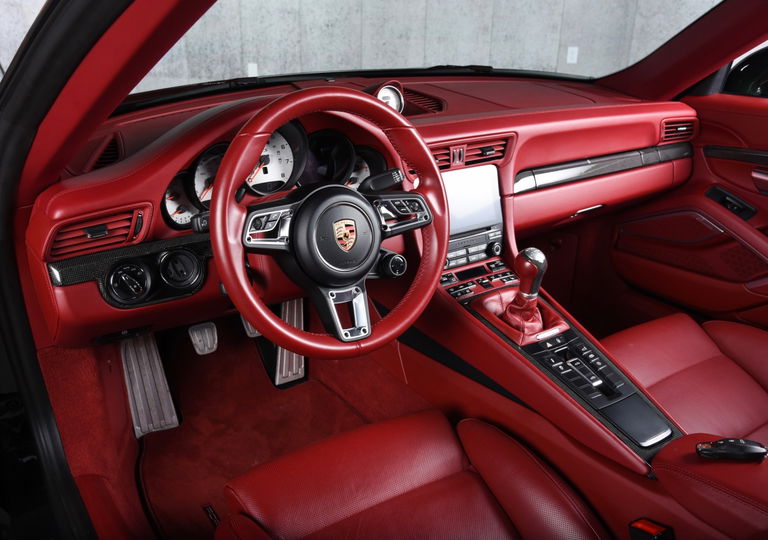 Porsche 991.2 Carrera 4 GTS