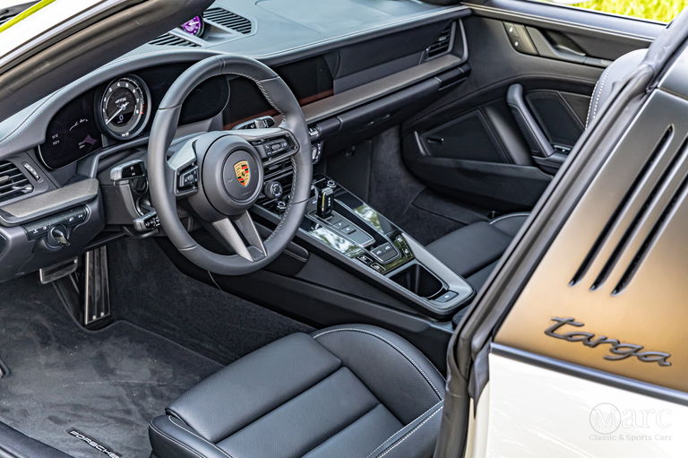 Porsche 992 Targa 4 GTS