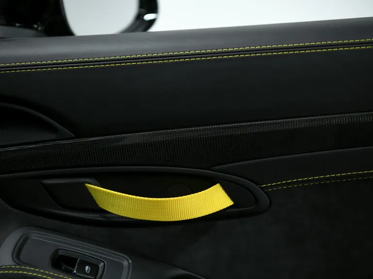 Porsche 718 Cayman GT4