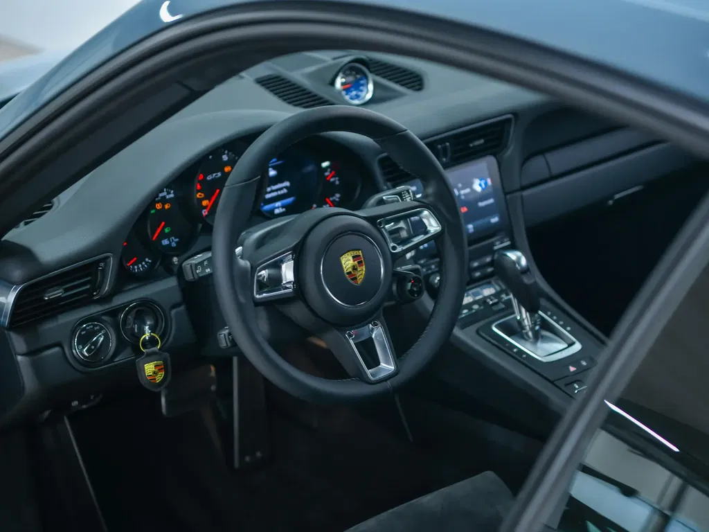 Porsche 991.2 Carrera GTS