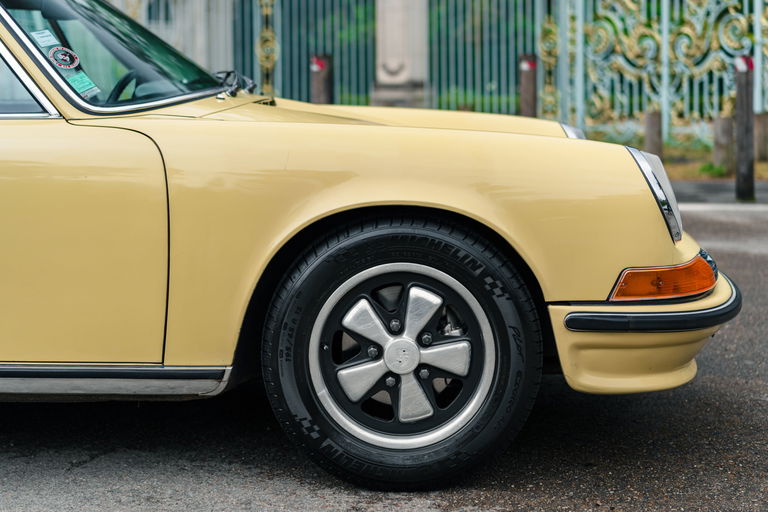 Porsche 911 E
