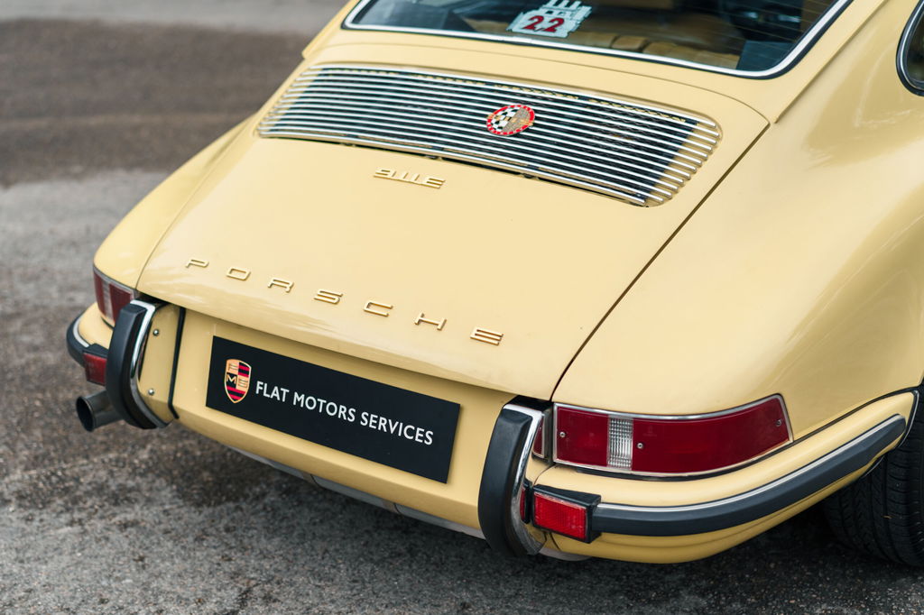 Porsche 911 E