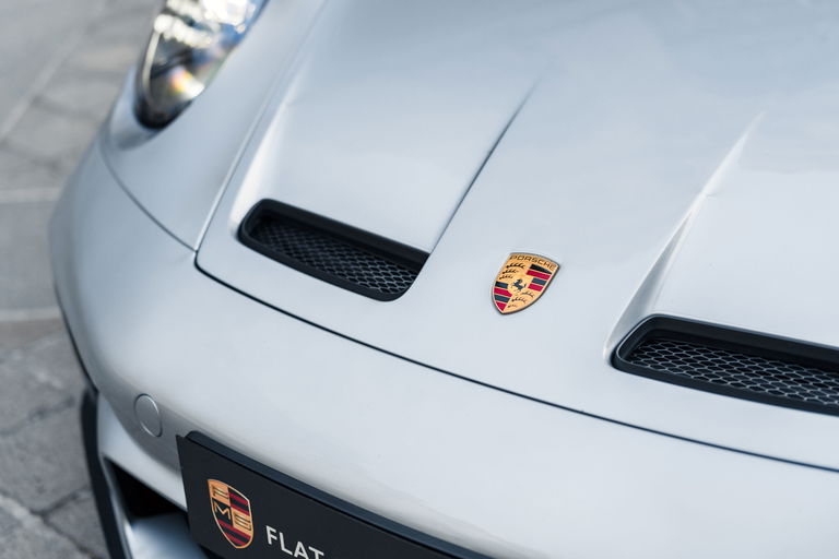 Porsche 992 GT3 Touring