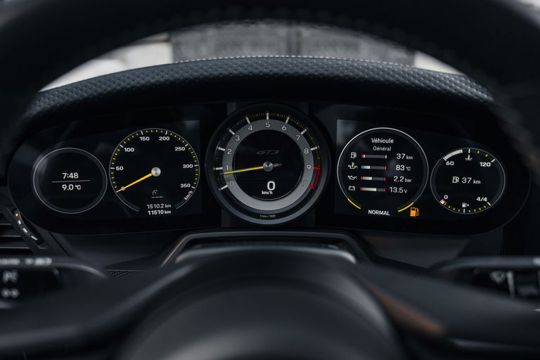 Porsche 992 GT3 Touring