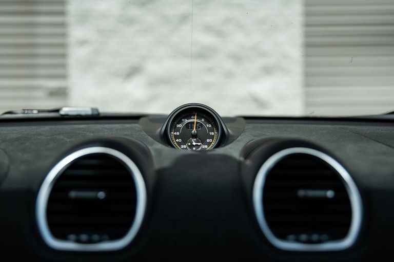 Porsche 718 Cayman GT4 RS