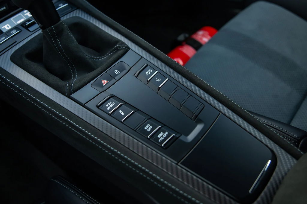 Porsche 718 Cayman GT4 RS