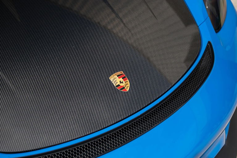 Porsche 718 Cayman GT4 RS
