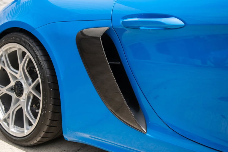 Porsche 718 Cayman GT4 RS