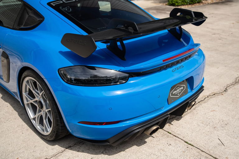 Porsche 718 Cayman GT4 RS