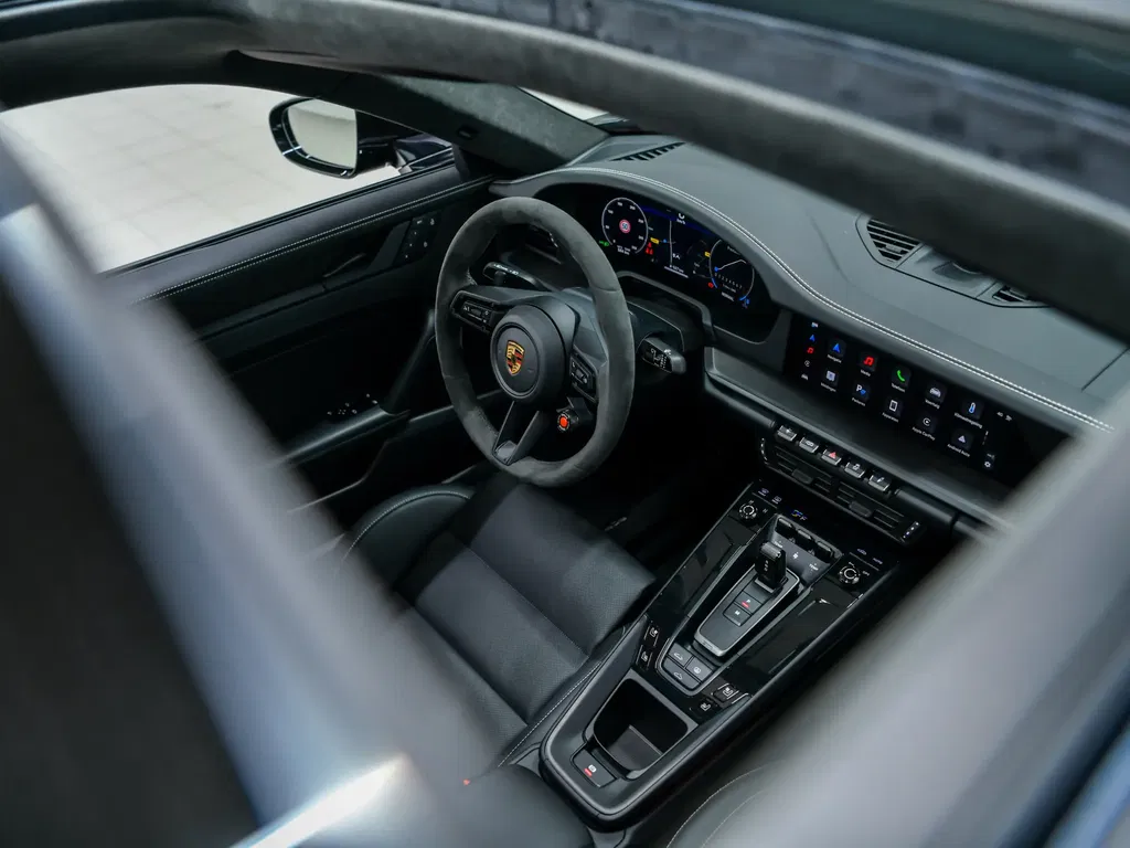 Porsche 992.2 Carrera GTS