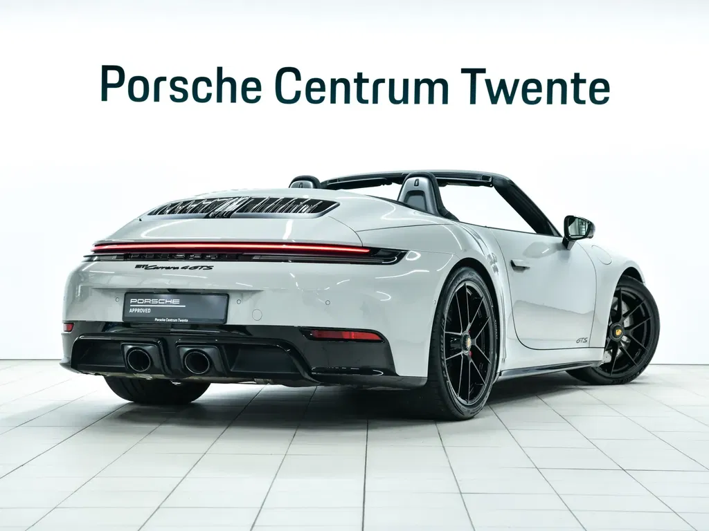 Porsche 992.2 Carrera 4 GTS