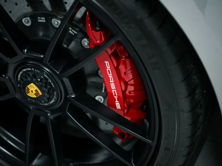 Porsche 992 Carrera GTS