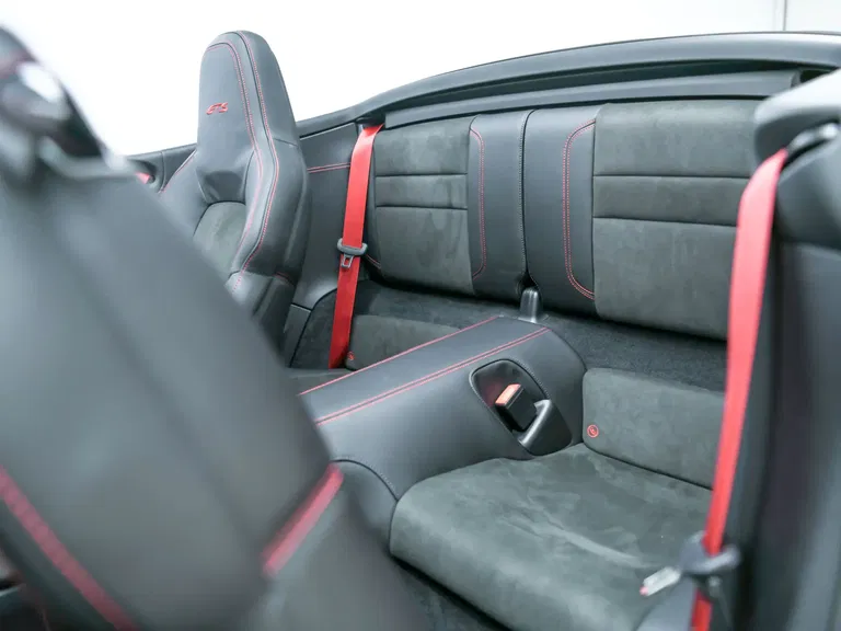 Porsche 992 Carrera GTS