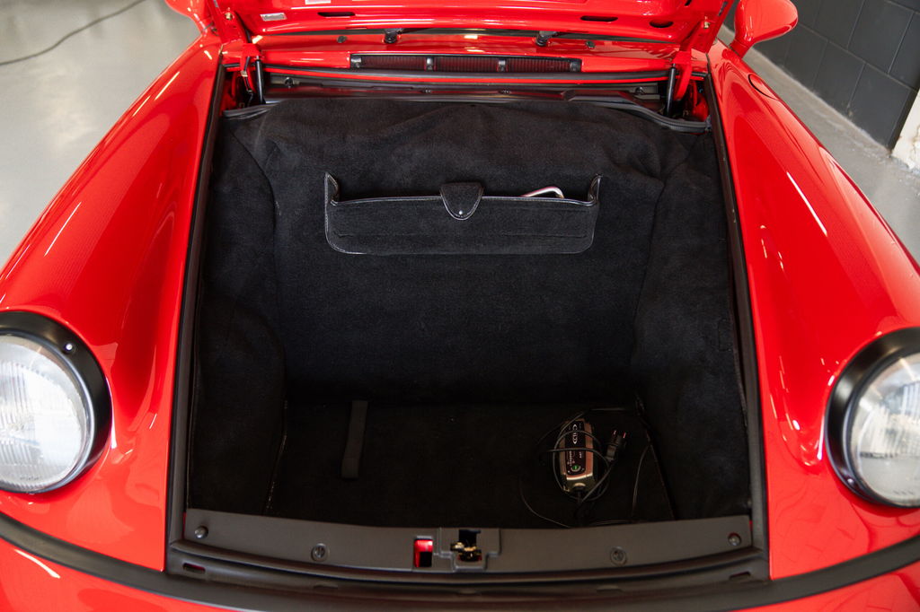 Porsche 964 Carrera 2 Speedster