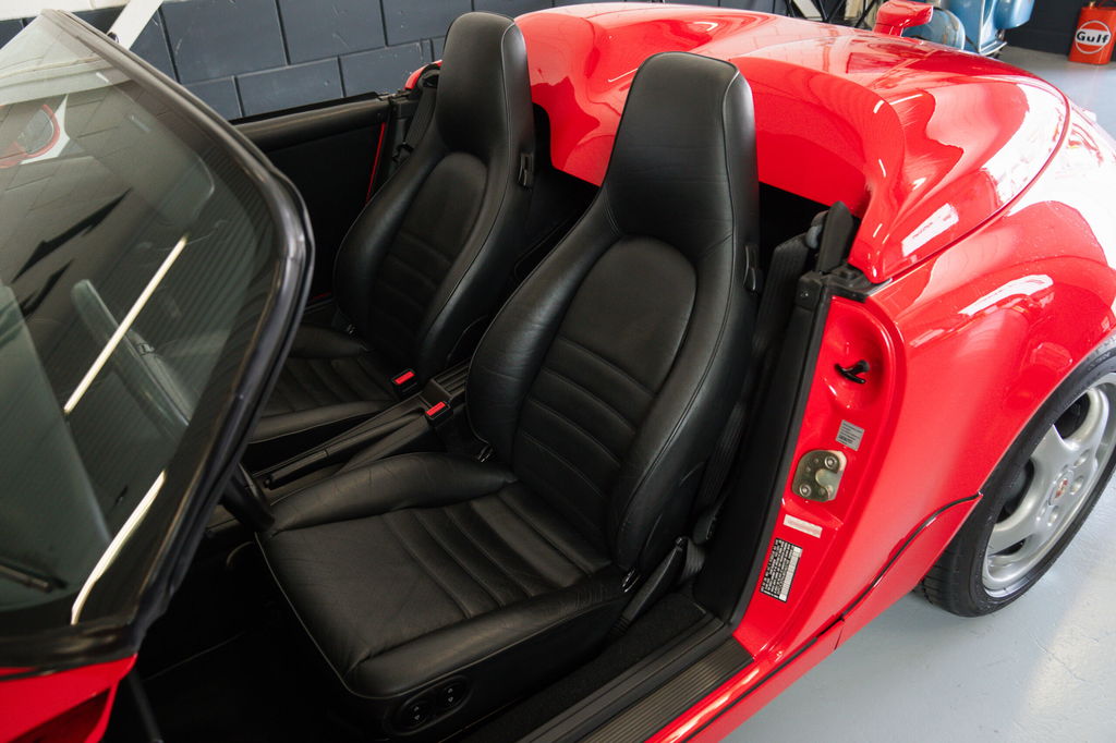 Porsche 964 Carrera 2 Speedster