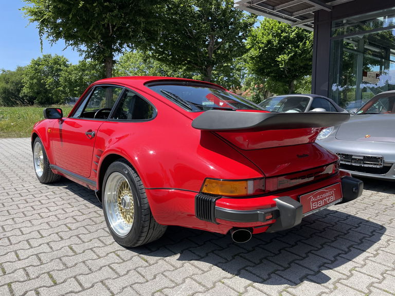 Porsche 911 Turbo 3.3