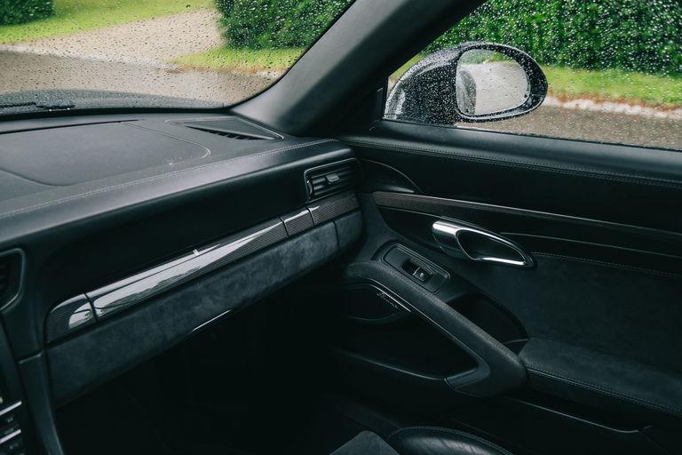 Porsche 991 Carrera GTS