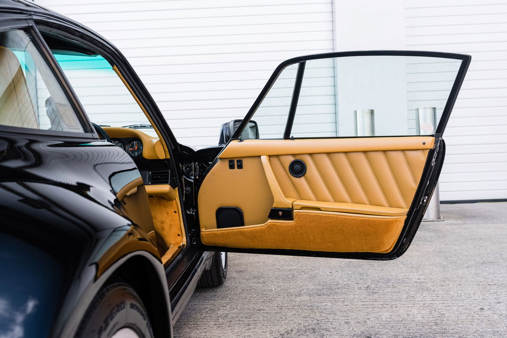 Porsche 911 Turbo 3.3