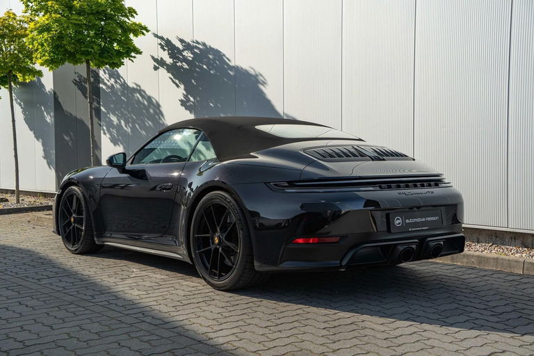 Porsche 992.2 Carrera GTS