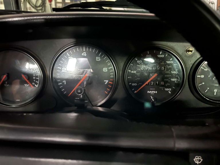 Porsche 964 Carrera 4