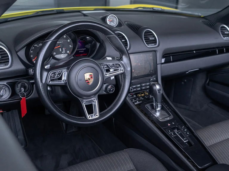 Porsche 718 Boxster T