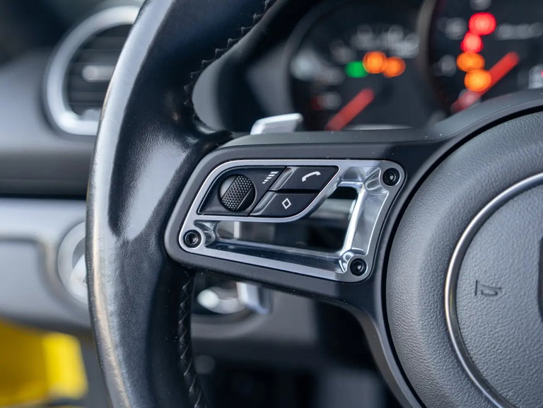 Porsche 718 Boxster T