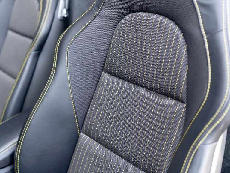 Porsche 718 Boxster T