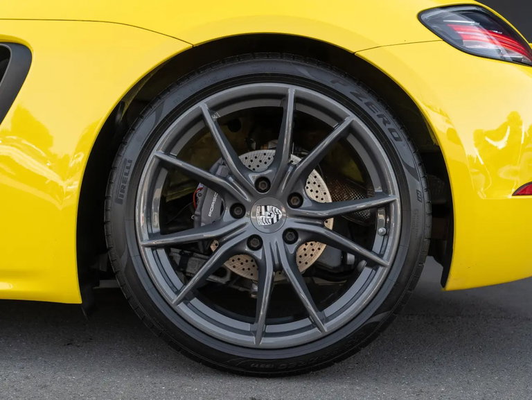 Porsche 718 Boxster T