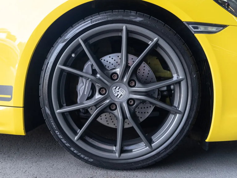 Porsche 718 Boxster T