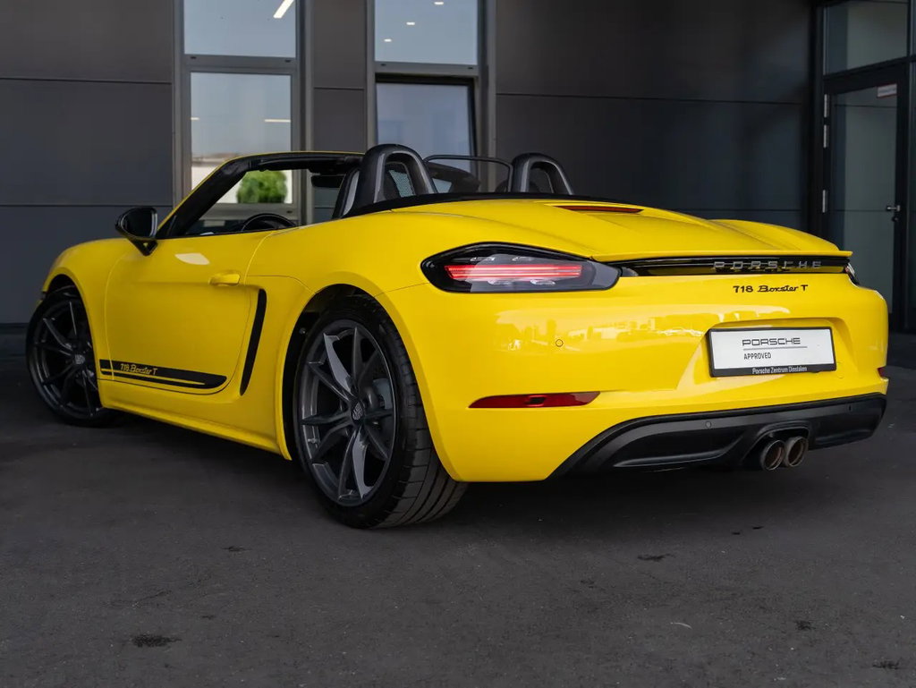 Porsche 718 Boxster T