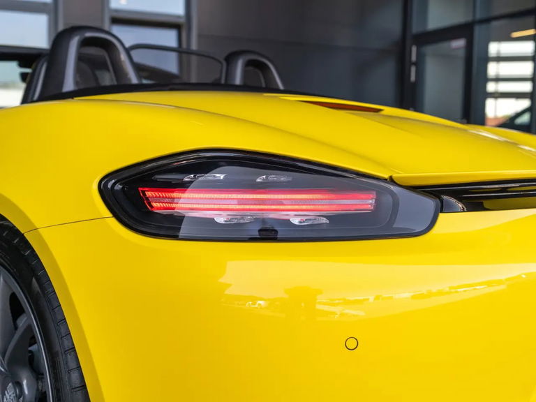 Porsche 718 Boxster T