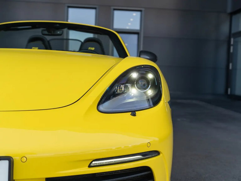 Porsche 718 Boxster T